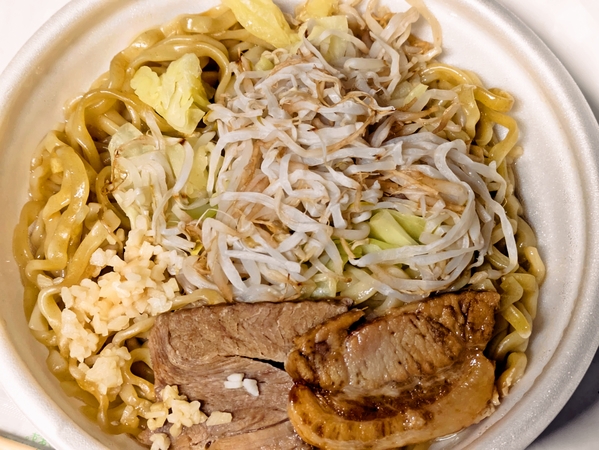 44%マシマシ豚ラーメン