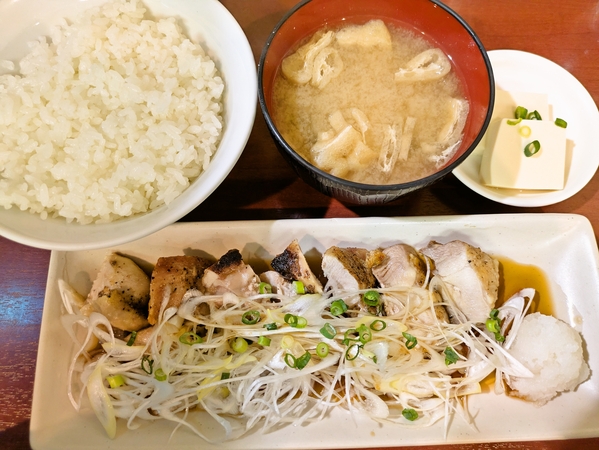 鶏もも肉焼きおろしポン酢定食