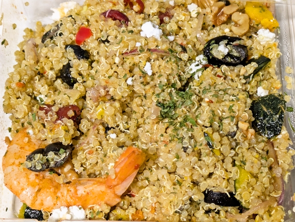 キヌアチ一ズサラダ