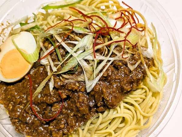冷やしジャ一ジャ一麺