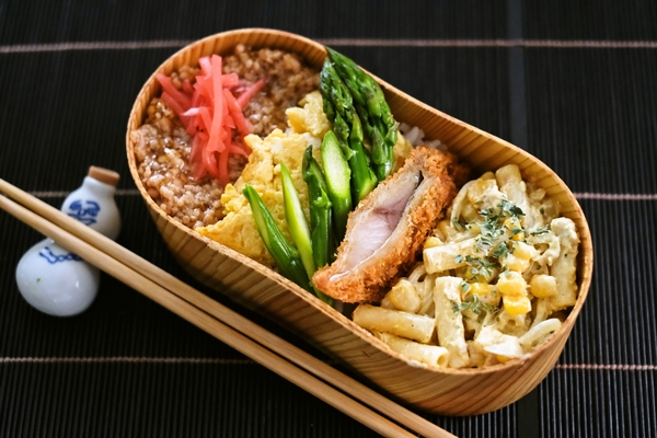 マカロニそぼろ弁当