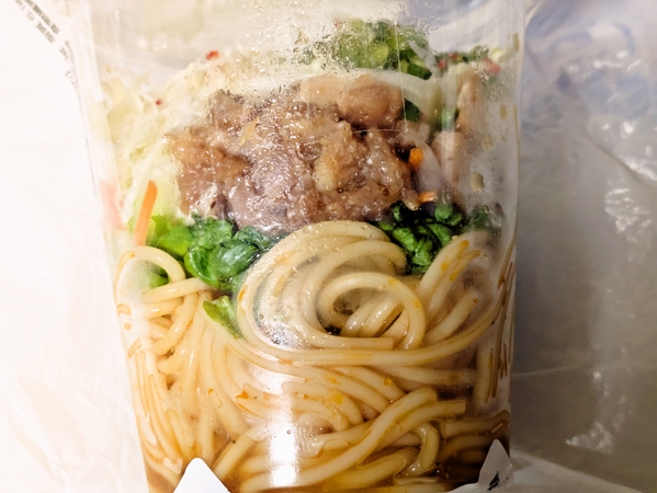 カップパスタサラダ
