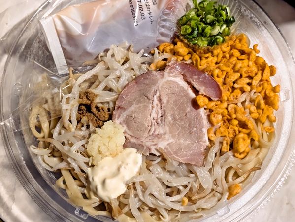 鶏白湯冷やしまぜそば