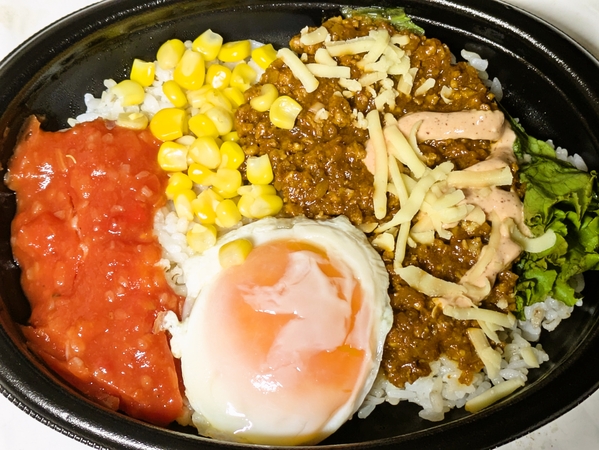 麦飯のタコライス