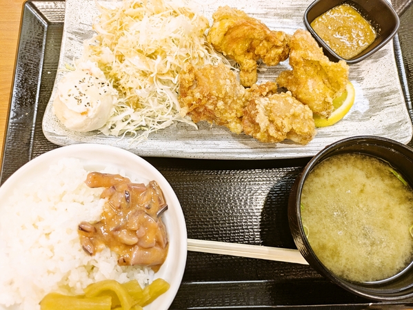 唐揚げ定食
