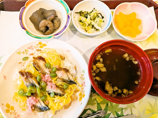 鰻ちらしランチ
