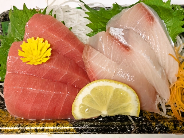 本マグロとブリの2種盛り