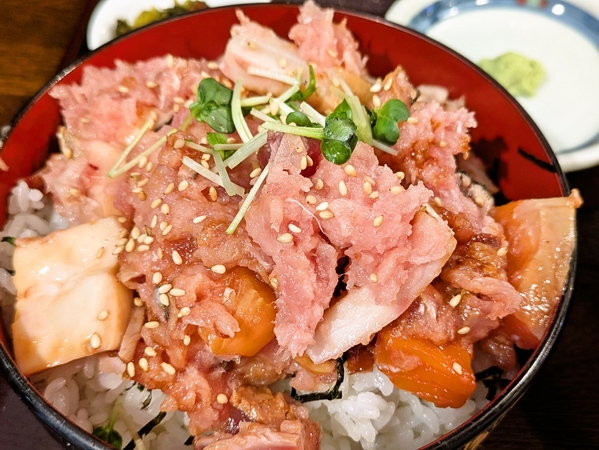 大盛り海鮮丼