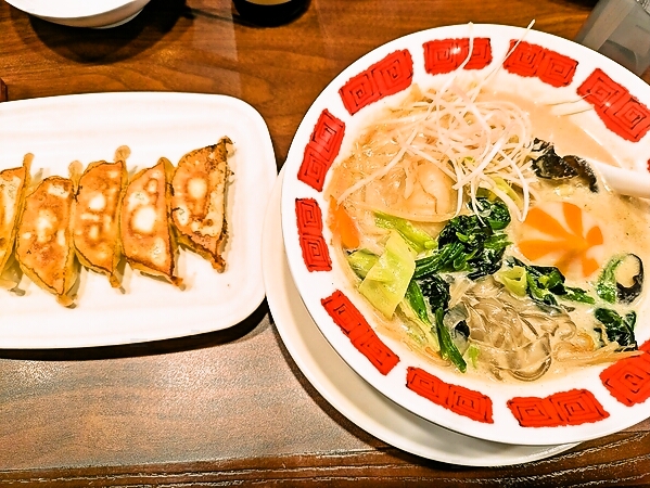 バーミヤンの白麻辣湯