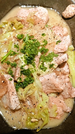 豚肉とキャベツの白ワイン煮