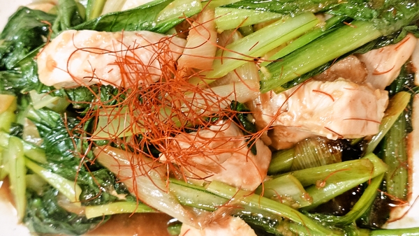 柔らか鶏胸肉の小松菜生姜蒸し
