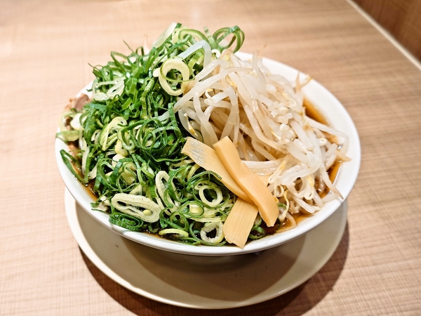 たかばしラーメン並　麺バリカタ　ねぎ＆もやしダブル
