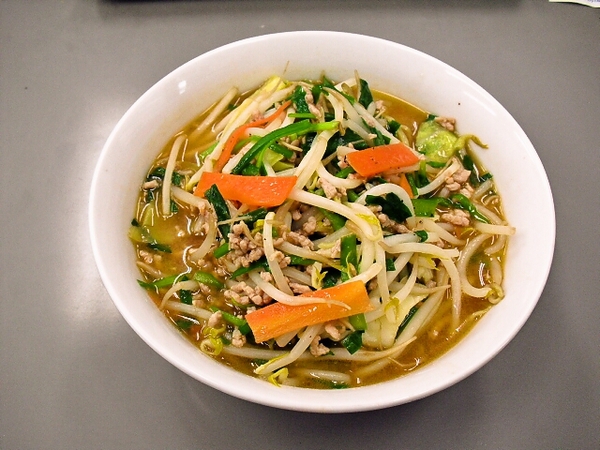 自慢の味噌ラーメン。