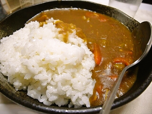 今日はカレーです