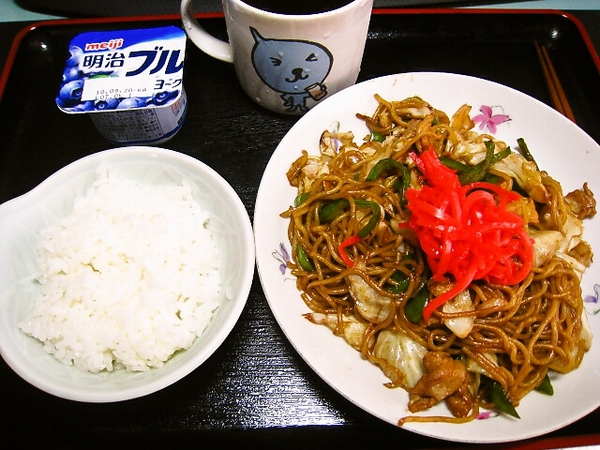 野菜たっぷり焼きそば　http://ameblo.jp/myonplus