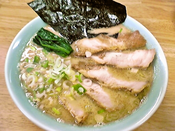 長浜ラーメンあづま＠茨城県北茨城市　の「節骨ラーメン」絶品！！