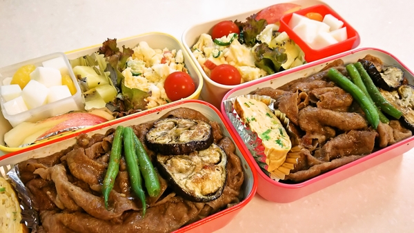 今日のお弁当♪ 高校生の娘たちに。