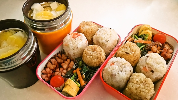 今日のお弁当♪ 高校生の娘たちに。