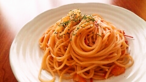 フレッシュトマトソースのパスタ