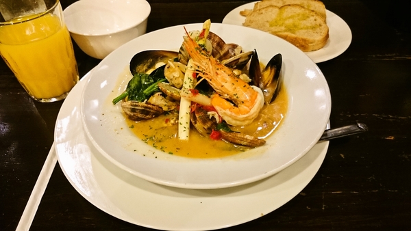 コショウダイと天使のエビのアクアパッツァランチ