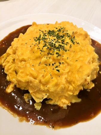 オムデミグラスパンケーキ
