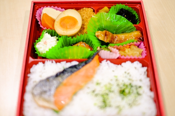 まい泉弁当