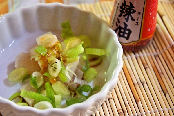 材料３つ和えるだけ！ラー油で即席おつまみ