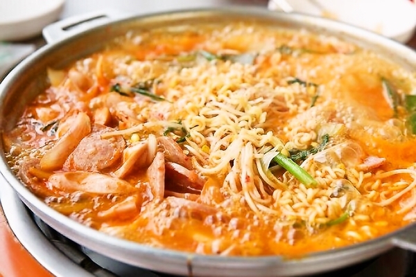 부대찌개 보정후