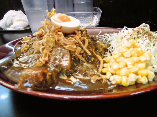 新橋 カレーは飲み物。