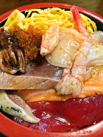 釧路吉江寿司の生ちらしランチ８００円