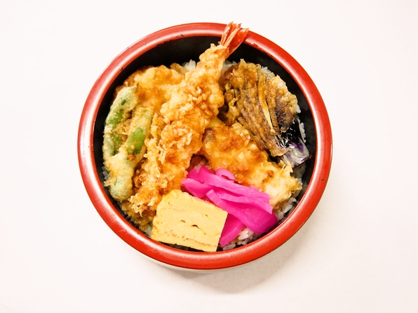 海老と野菜たっぷり弁当