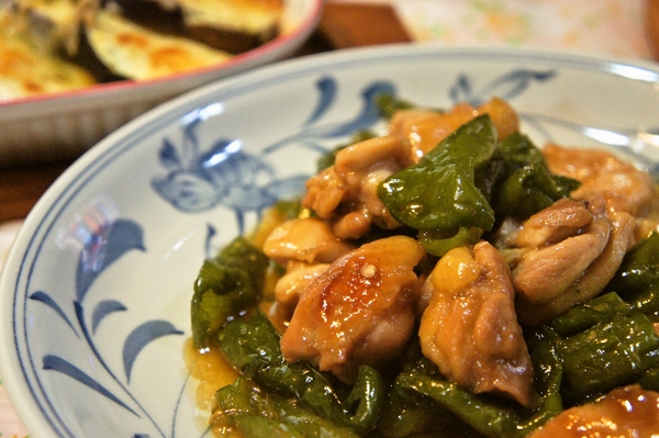 激うま！鶏も入れちゃったピーマンのクタクタ煮