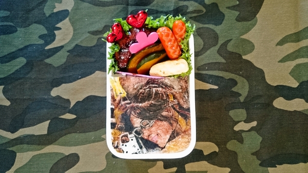 進撃の巨人『ハンジ/石原さとみ』弁当
