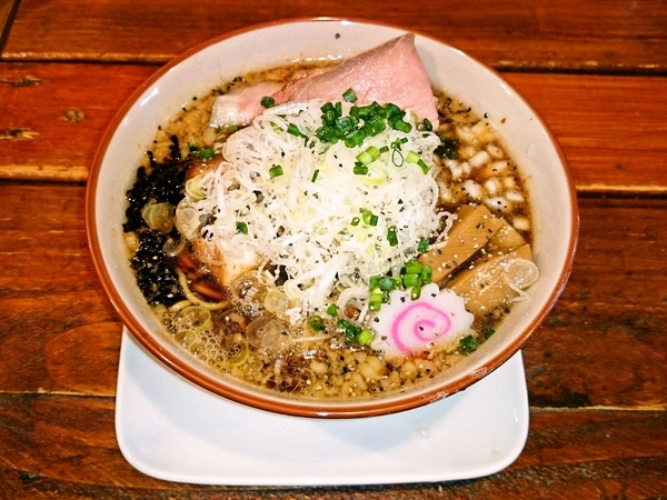 進化した麺屋ソミーズのネギブラック♪