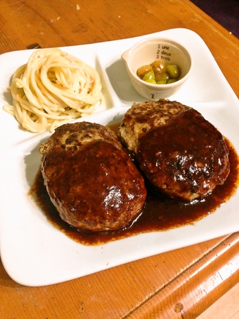 チーズインハンバーグ