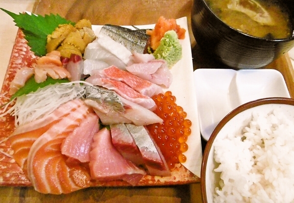 西新宿＠鷹丸鮮魚店 4号店のランチが衝撃的（汗）