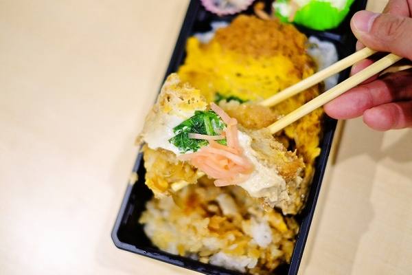 まい泉のカツ丼弁当