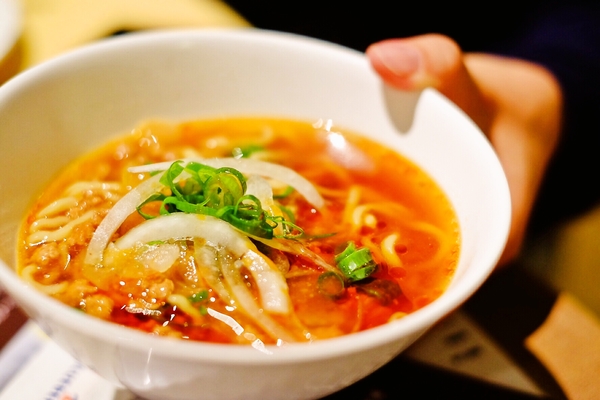 勝浦担々麺