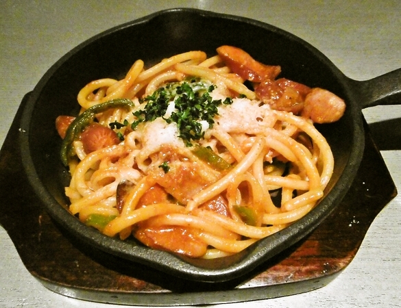 ハマの鉄板ナポリタン♪
