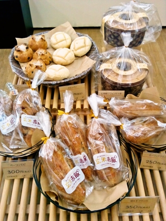 玄米粉１００％シフォンケーキ大好評発売中♪