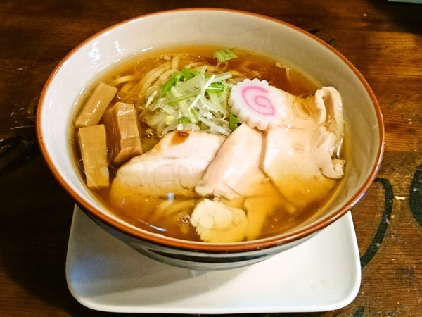 麺屋ソミーズの醤油ラーメン（とりそばバージョン）１．５玉盛り