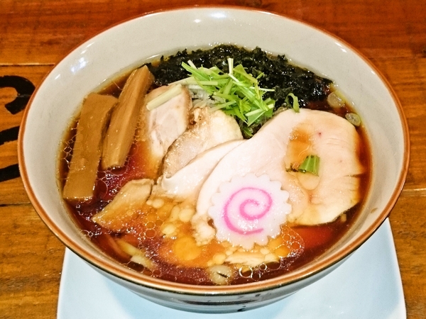 麺屋ソミーズ＠福知山駅前の煮干しブラック（１２月の月間醤油）