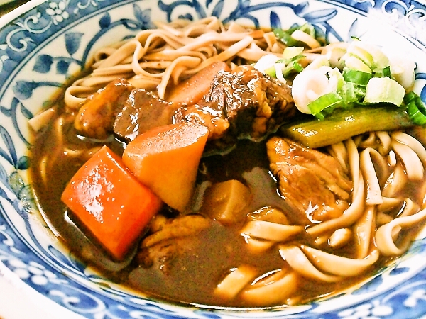 おせちのあまりもので、絶品★カレーうどん！