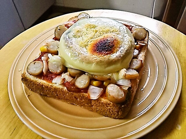 オニオンステーキピザ