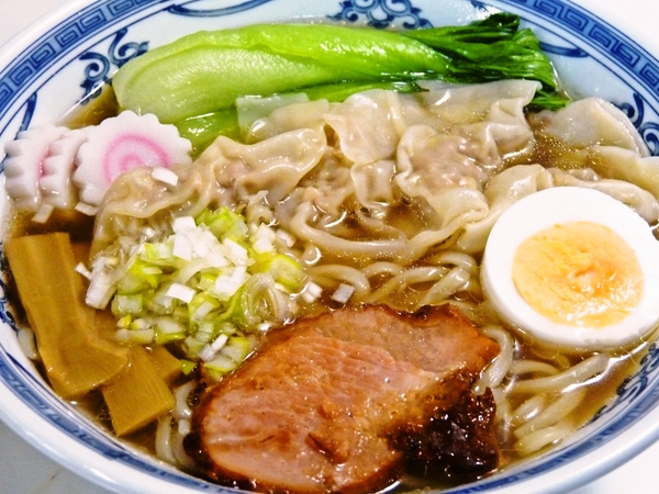 ワンタン麺