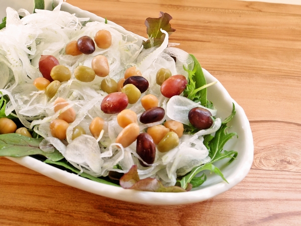 蒸しサラダ豆新たまねぎサラダ