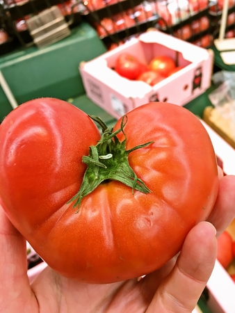 ハートなトマト♡いいことあるかな〜