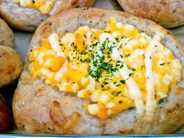 玄米赤飯゜たまごロールパン♪