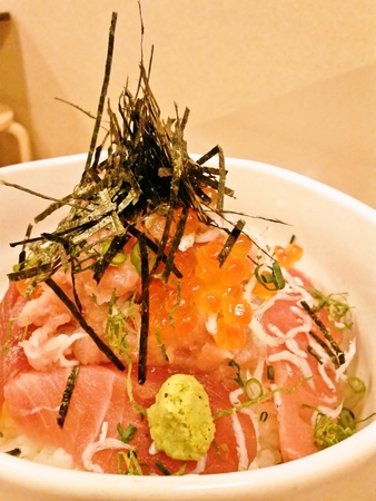 のんしゃらん食堂　市場のねぎとろ丼