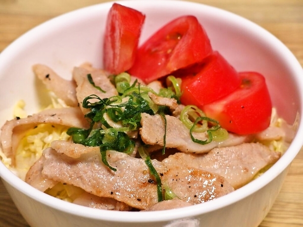豚トロ丼
